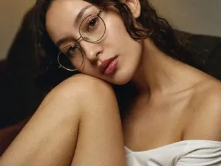 AnnCrisp cam model