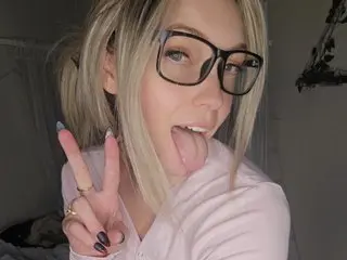 AnnaRayneXO cam model