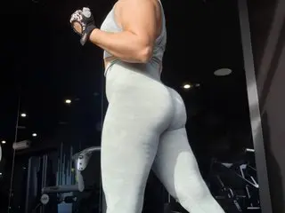 AnnyFitLove cam model