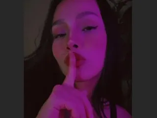 AnyaBabex cam model