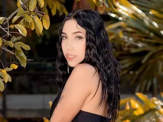 AriaLuxx cam model
