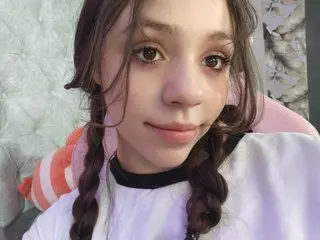 Ariana_More cam model