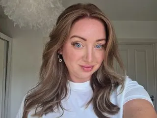 ArielSweetieee cam model