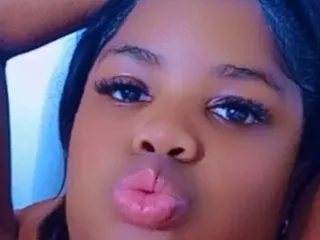 Babydoll19XXX cam model