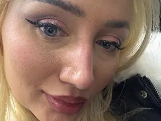 Babyyybluexx — Streamate cam model