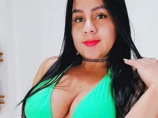 BellaaRosee18 — live cam