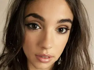 Bellahot66 cam model