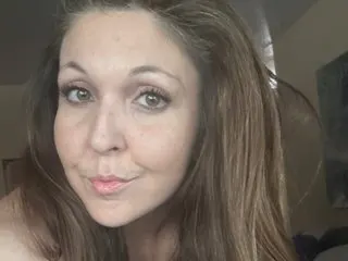 Bitchcoin cam model