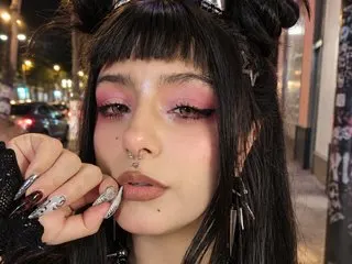 BizzyNoar19 cam model