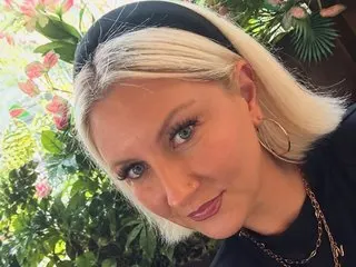 BlondeBabyuk cam model