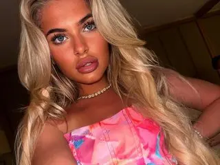 Blondebrookex cam model