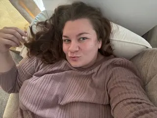 BrattyBellaxx cam model