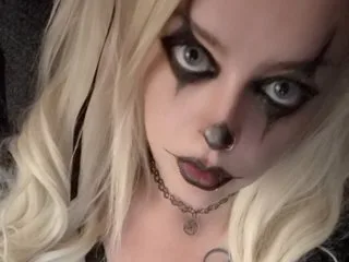 BrattyLittleDemonX — live cam
