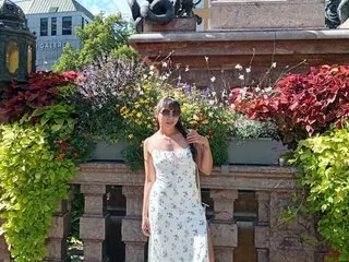Breakfast_With_Tiffanys — Streamate cam model