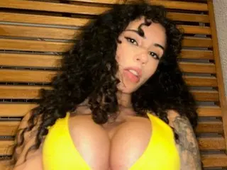 Bunnysaray cam model