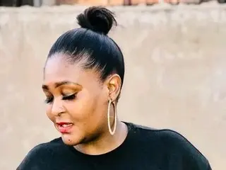 Bustylady25 cam model