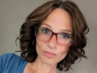 CallMeDaisy cam model