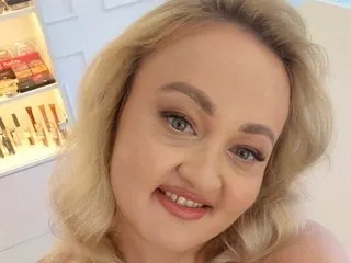 CandyMillia — Streamate cam model