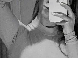 Cari_lowey