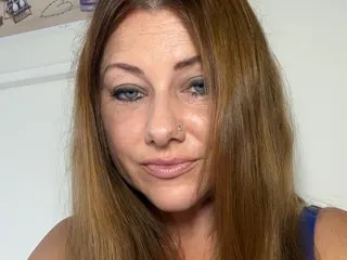 Carysxx cam model