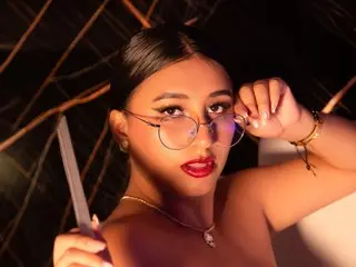 Catalina_Rivera cam model