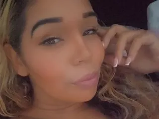 Catamelgirl82 cam model