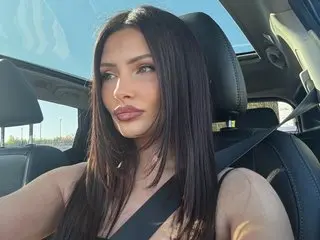 CharlotteQuinn20 cam model