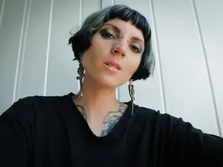 CleoKali cam model