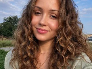 CurlyMuse — live cam