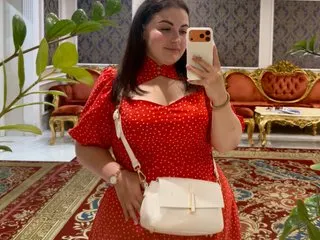 CurvyBeautifulQueen — Streamate cam model