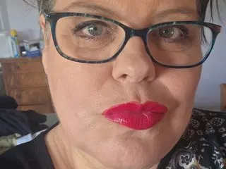 CurvyChristyxxo cam model