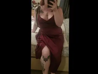 CurvyRed_X cam model