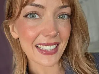DaisyWrenUK cam model