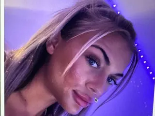 Daisyxxxo cam model