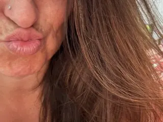 DaphnePearl cam model