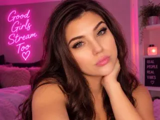 DelicateSecrets — Streamate cam model