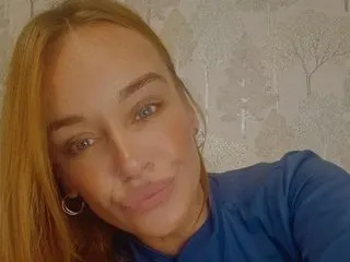 DirtyLayla cam model