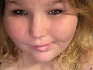 Ellie_Moore