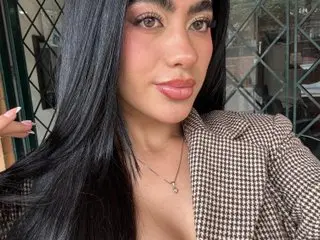 Emiillyx cam model