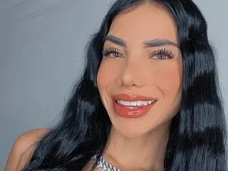 Emiliana_Saenz cam model