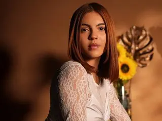 Emily_vegaa cam model