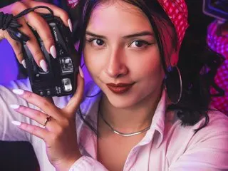 EmmyCastillo cam model