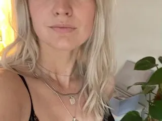 EnglishBeauty_x cam model