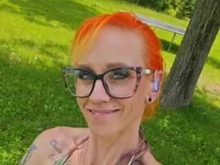 EverLeigh55 cam model