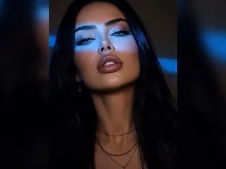 FrancescaHarris18 cam model