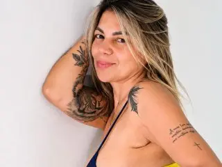 Gabysantoss cam model