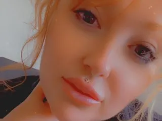 GingerBeee cam model