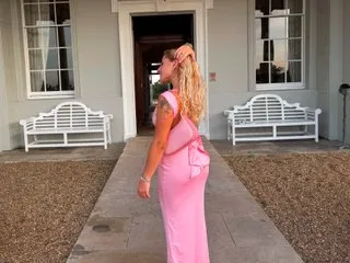 Goddesselenaxo — live cam