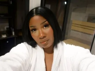 HoneyBelleX cam model