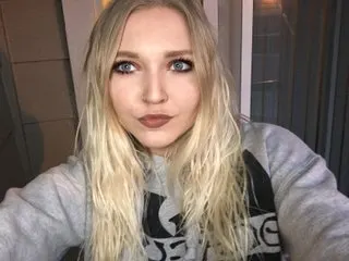 HotHousewifeHolly cam model